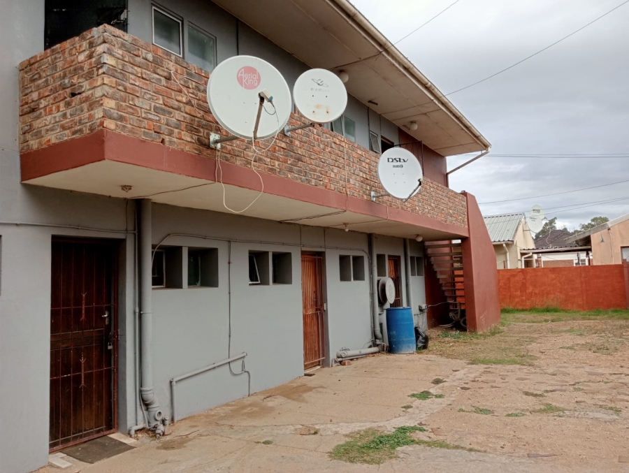 8 Bedroom Property for Sale in Retief Eastern Cape